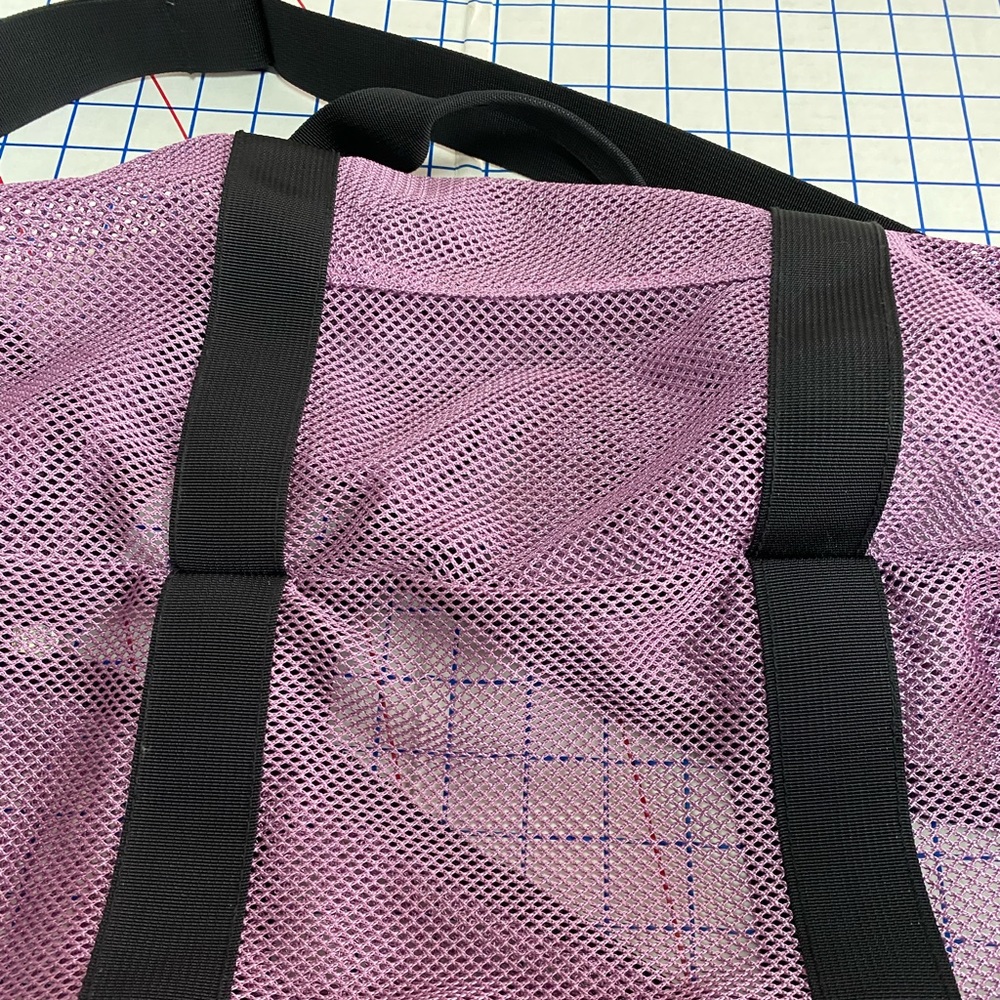 😈💜 Authentic SS16 Supreme Mesh Pastel Purple Duffle Bag 💜😈 - Picture 11 of 15